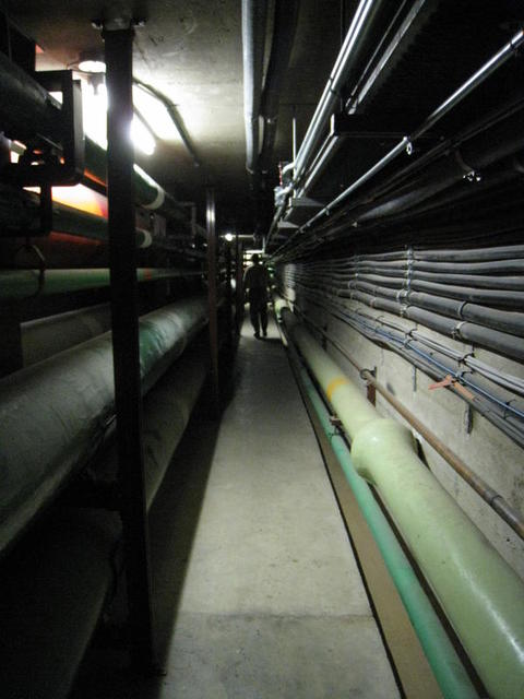 UW steam tunnels ("Radio Nowhere" research)